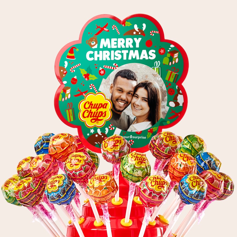 Chupa Chups lollipop tower with a personalized Christmas photo card. Who will you surprise with a tower of Chupa Chups lollipops?